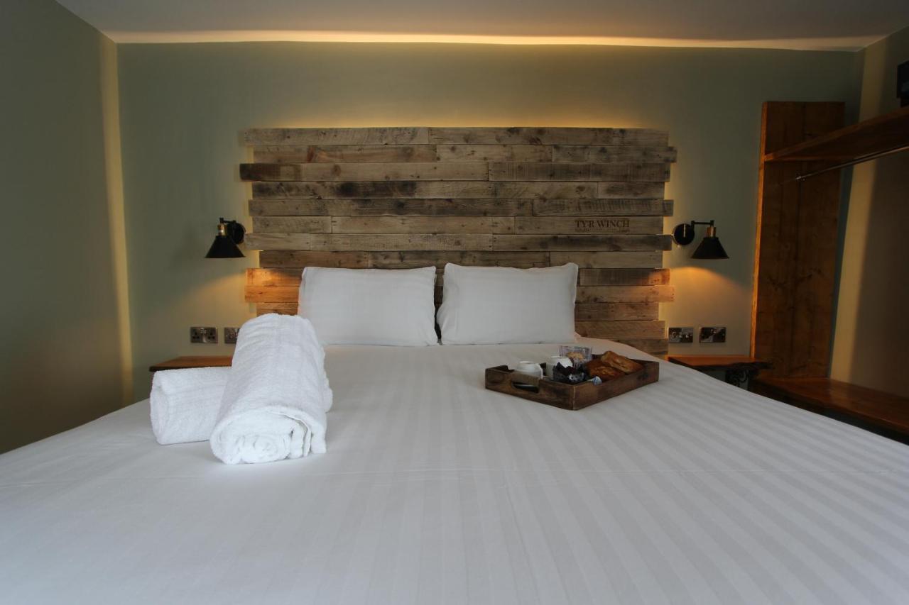 Tyr Winch Hotel Cardiff Eksteriør billede
