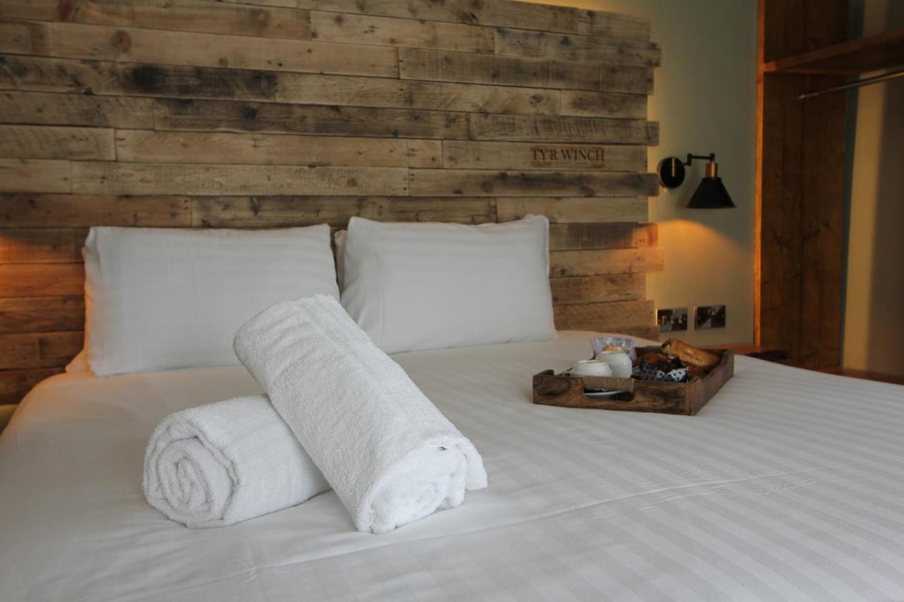 Tyr Winch Hotel Cardiff Eksteriør billede